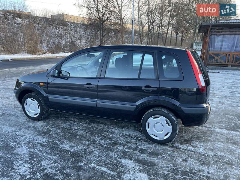 Хетчбек Ford Fusion 2008 в Луцьку