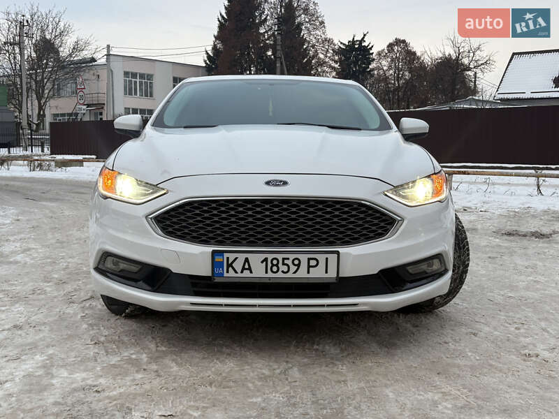 Седан Ford Fusion 2016 в Борисполі