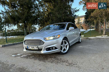 Седан Ford Fusion 2015 в Снятині