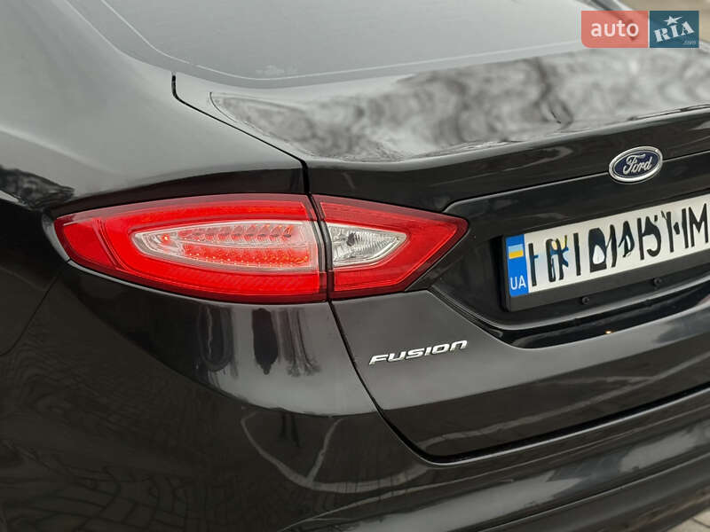 Седан Ford Fusion 2013 в Дніпрі