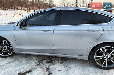 Седан Ford Fusion 2020 в Малине