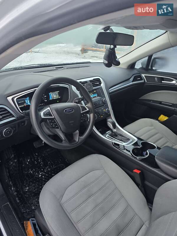 Седан Ford Fusion 2015 в Києві фото 5 Седан Ford Fusion 2015 в Києві