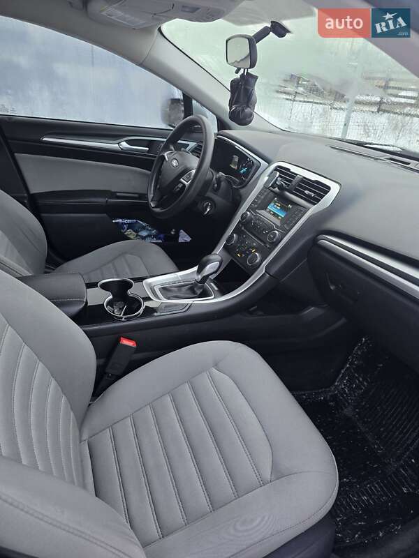 Седан Ford Fusion 2015 в Києві фото 6 Седан Ford Fusion 2015 в Києві