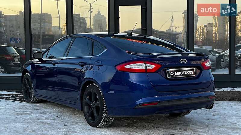 Седан Ford Fusion 2015 в Киеве фото 5 Седан Ford Fusion 2015 в Киеве