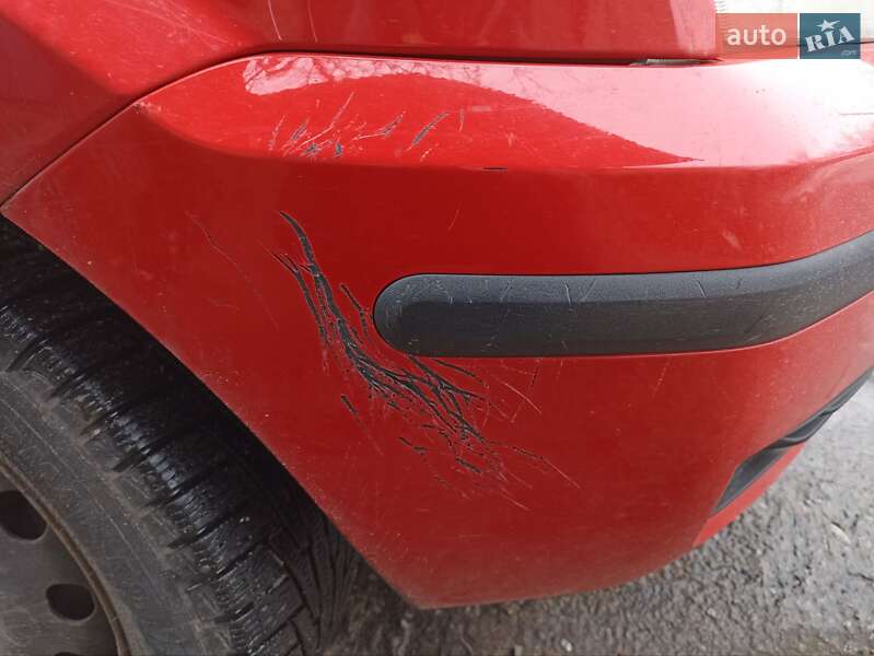 Хетчбек Ford Fusion 2003 в Южноукраїнську