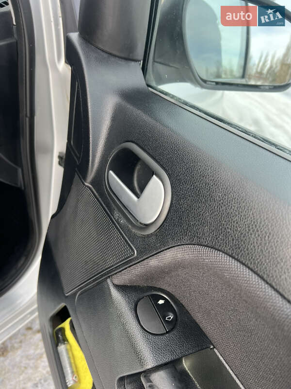 Хэтчбек Ford Fusion 2006 в Шостке