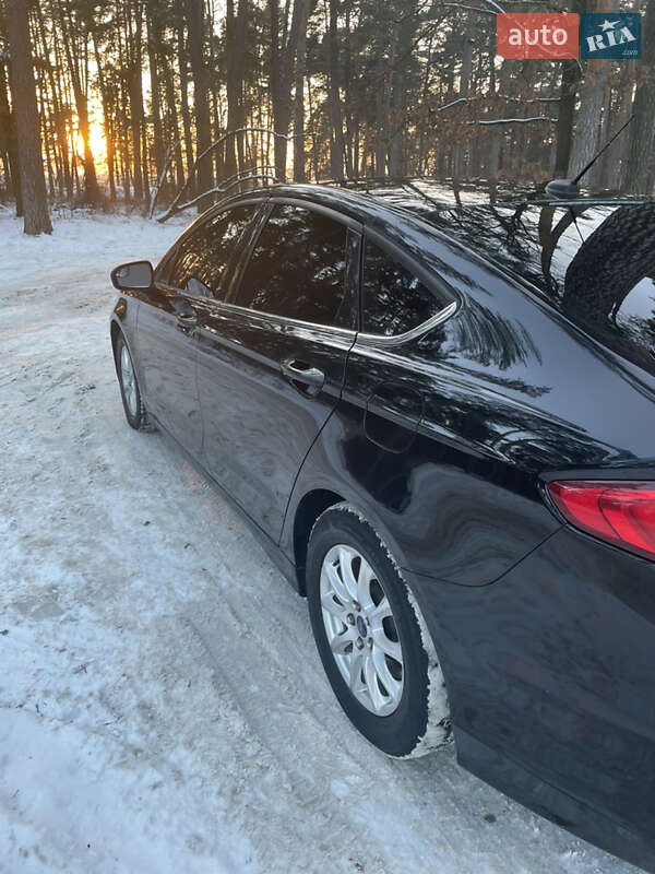 Седан Ford Fusion 2017 в Чернігові