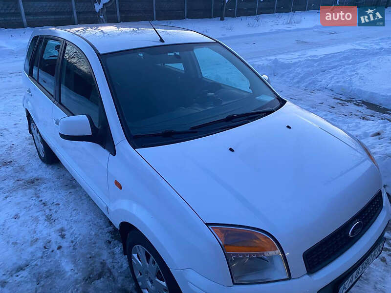 Хэтчбек Ford Fusion 2010 в Чернигове