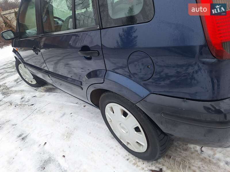 Хетчбек Ford Fusion 2003 в Чернівцях фото 11 Хетчбек Ford Fusion 2003 в Чернівцях