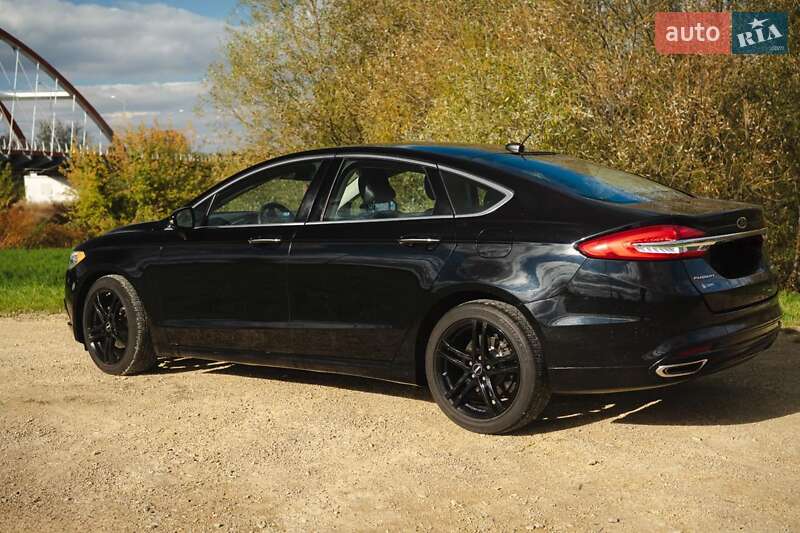 Седан Ford Fusion 2018 в Сумах