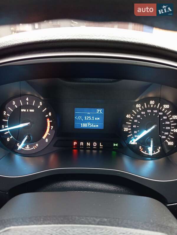 Седан Ford Fusion 2016 в Валках