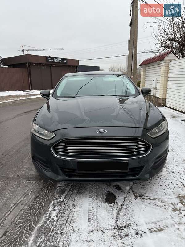 Седан Ford Fusion 2015 в Киеве фото 5 Седан Ford Fusion 2015 в Киеве
