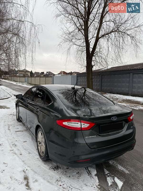 Седан Ford Fusion 2015 в Киеве фото 10 Седан Ford Fusion 2015 в Киеве
