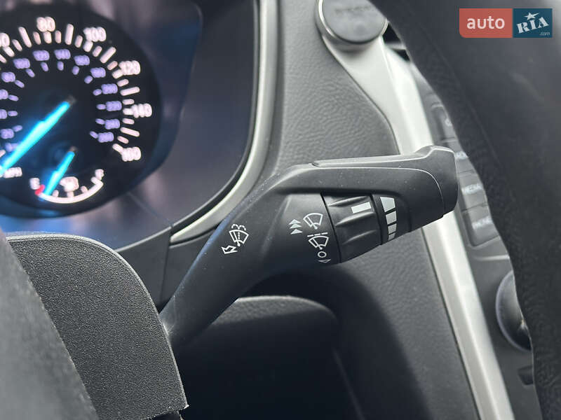 Седан Ford Fusion 2014 в Києві