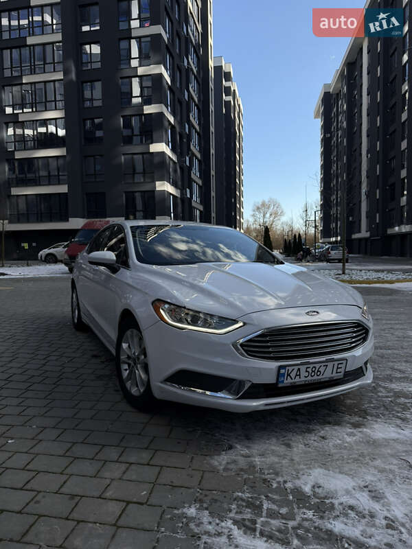 Седан Ford Fusion 2016 в Івано-Франківську