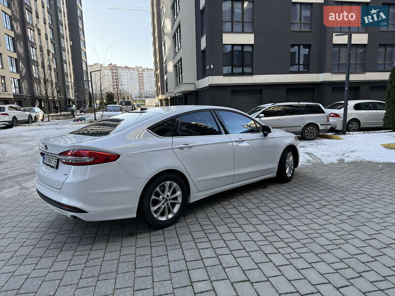 Седан Ford Fusion 2016 в Івано-Франківську