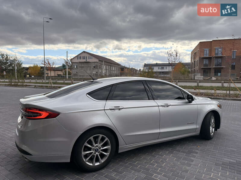 Седан Ford Fusion 2018 в Вінниці