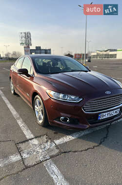 Седан Ford Fusion 2015 в Одесі