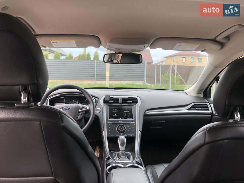 Седан Ford Fusion 2014 в Черкасах