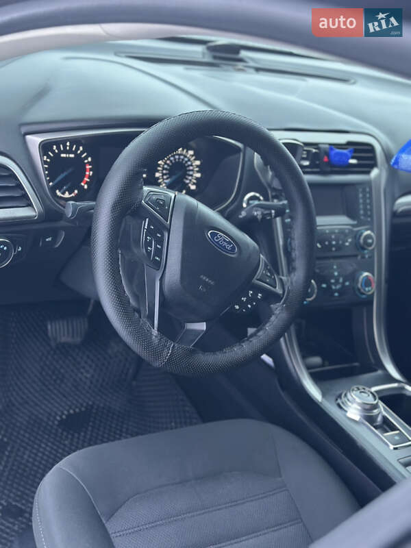 Седан Ford Fusion 2017 в Чернигове
