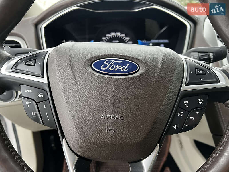 Седан Ford Fusion 2016 в Києві