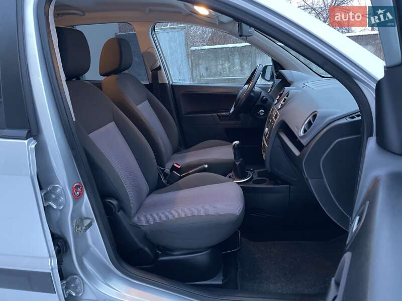 Хэтчбек Ford Fusion 2008 в Виннице фото 108 Хэтчбек Ford Fusion 2008 в Виннице