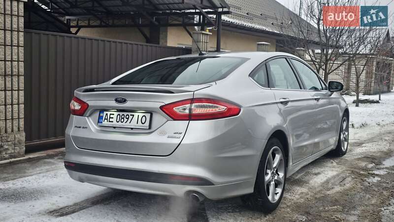 Седан Ford Fusion 2013 в Кам'янському