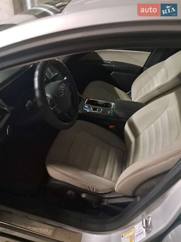 Седан Ford Fusion 2016 в Николаеве