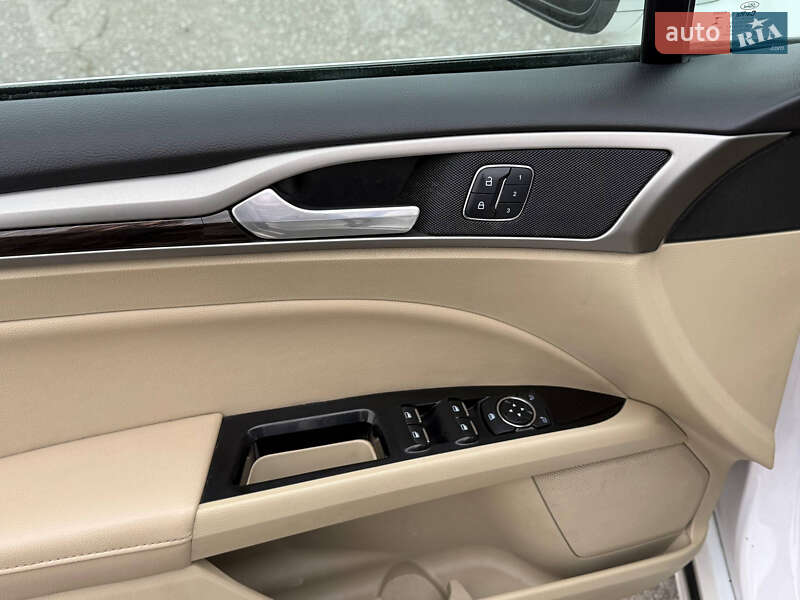 Седан Ford Fusion 2014 в Києві фото 20 Седан Ford Fusion 2014 в Києві