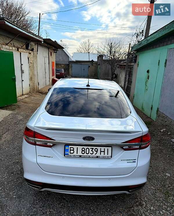 Седан Ford Fusion 2017 в Одесі