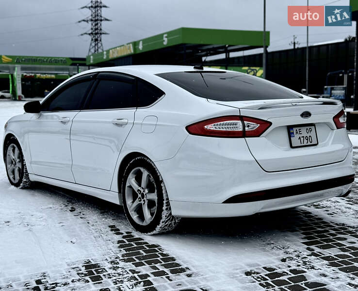 Седан Ford Fusion 2014 в Днепре