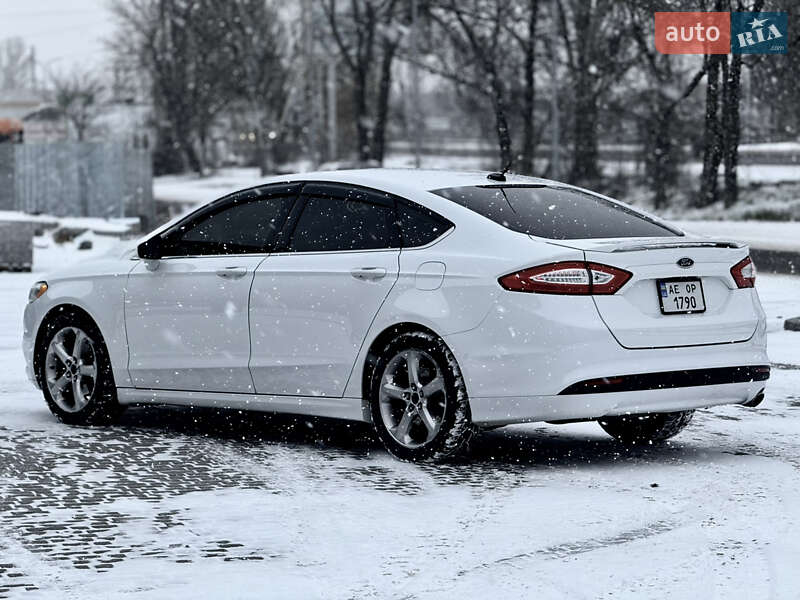 Седан Ford Fusion 2014 в Днепре