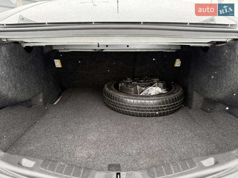 Седан Ford Fusion 2014 в Днепре