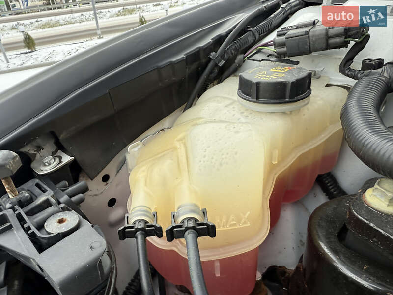 Седан Ford Fusion 2014 в Днепре