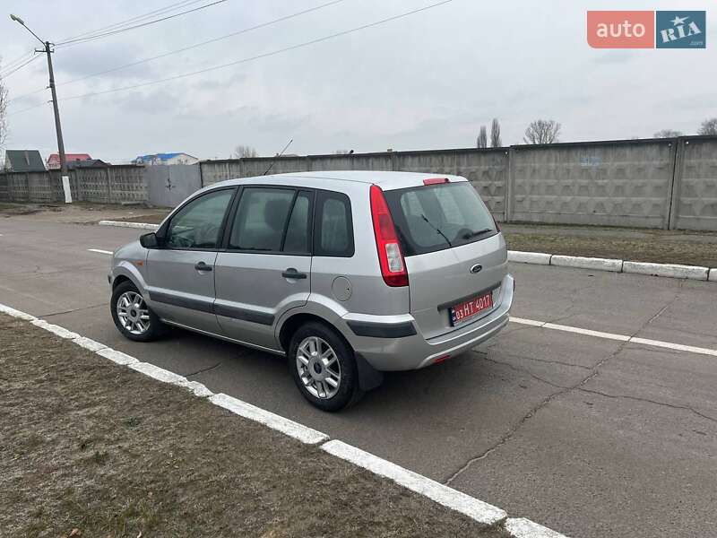 Хетчбек Ford Fusion 2008 в Кременчуці