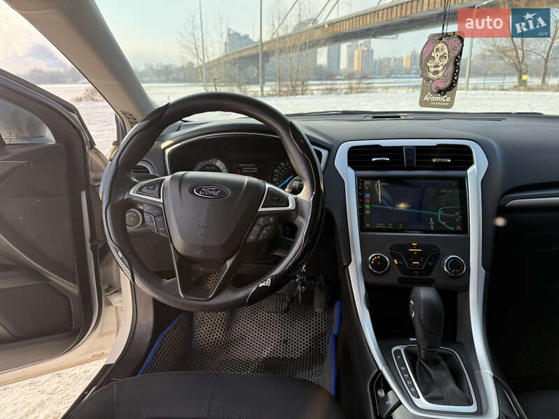 Седан Ford Fusion 2014 в Киеве фото 11 Седан Ford Fusion 2014 в Киеве