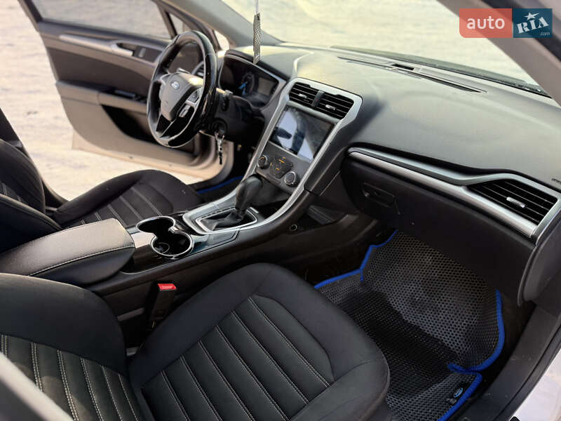 Седан Ford Fusion 2014 в Киеве фото 22 Седан Ford Fusion 2014 в Киеве
