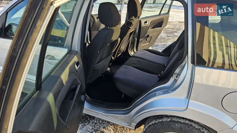 Хэтчбек Ford Fusion 2010 в Киеве