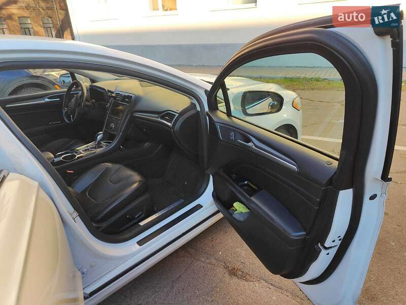 Седан Ford Fusion 2013 в Одессе