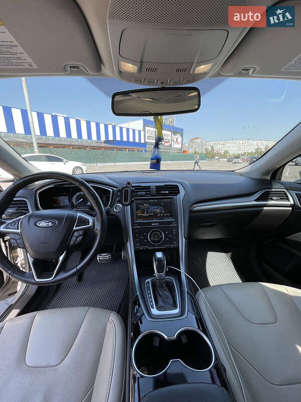 Седан Ford Fusion 2015 в Хмельницком