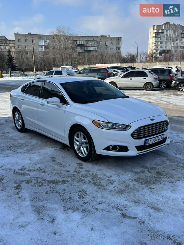 Седан Ford Fusion 2013 в Каменке