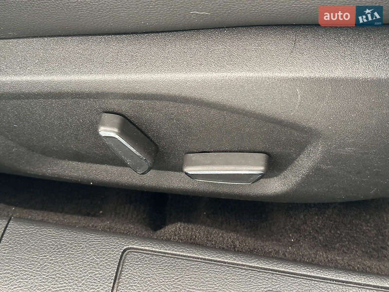 Седан Ford Fusion 2014 в Одесі