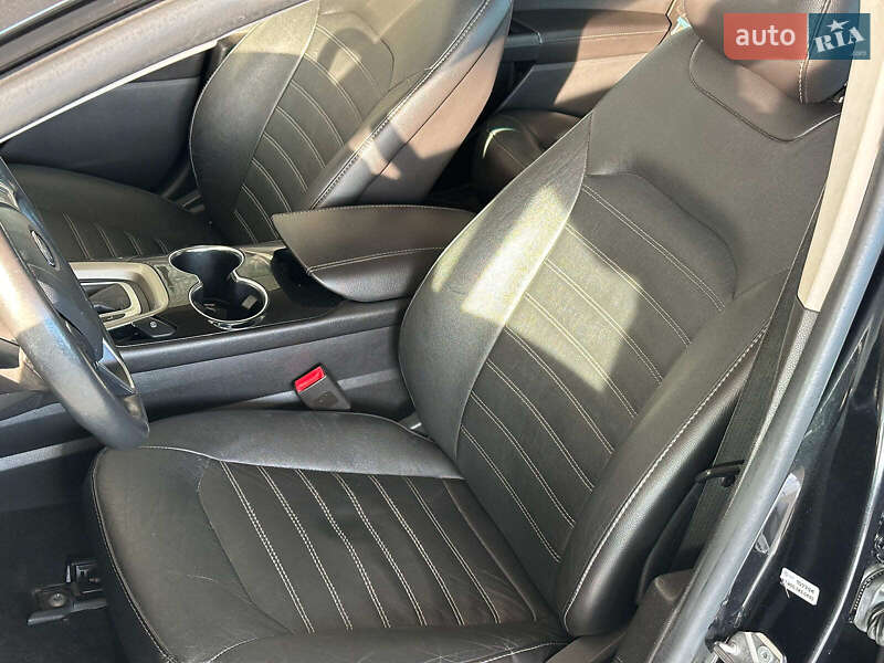 Седан Ford Fusion 2014 в Одесі