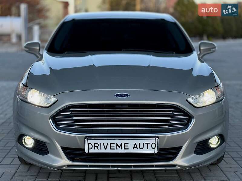 Седан Ford Fusion 2014 в Дніпрі