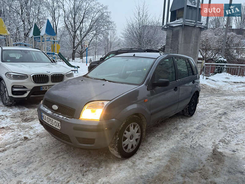 Хетчбек Ford Fusion 2002 в Києві