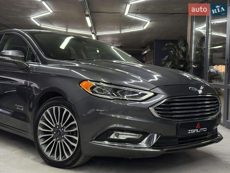Седан Ford Fusion 2016 в Одесі