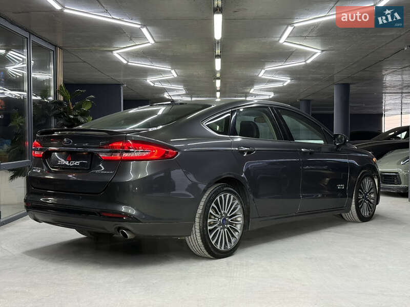 Седан Ford Fusion 2016 в Одесі