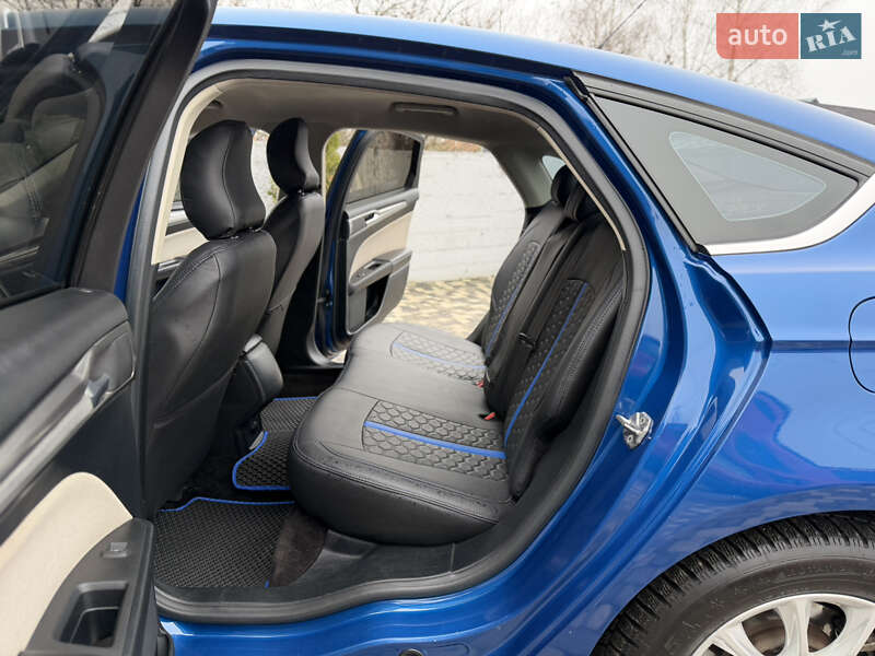 Седан Ford Fusion 2016 в Кропивницком