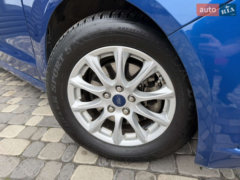 Седан Ford Fusion 2016 в Кропивницком