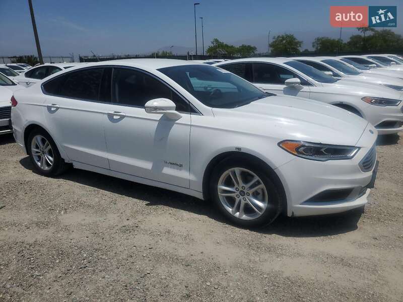 Седан Ford Fusion 2018 в Виннице